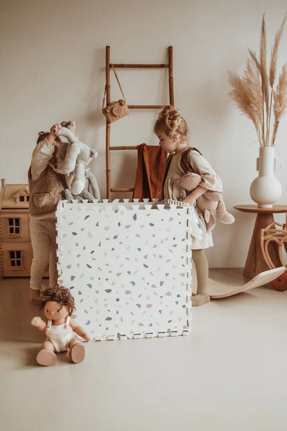 tiloo: Foam Puzzle Playmat & Storage Box - Alphabet