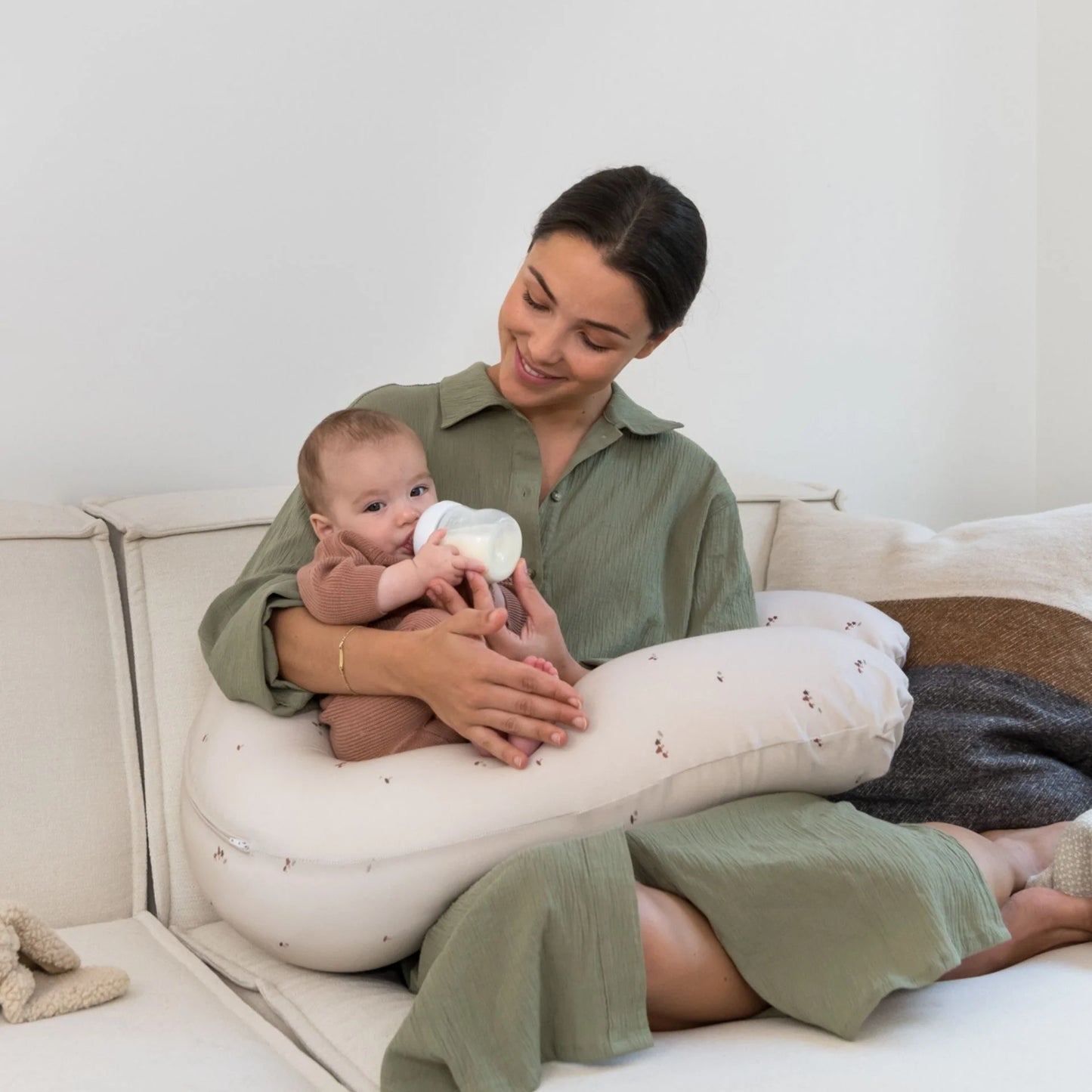 Buddy Pregnancy & Nursing Pillow - Mushrooms