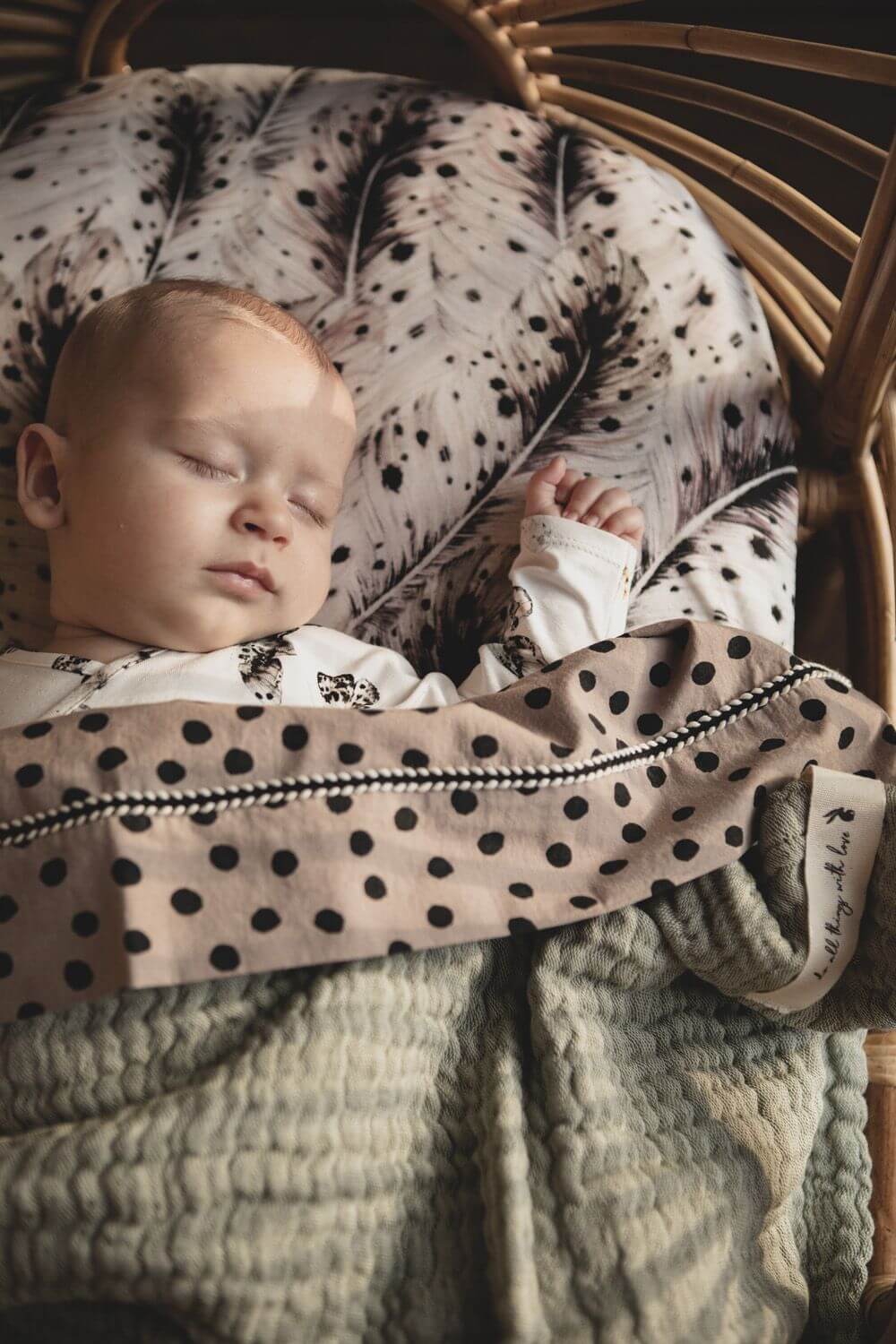 Toddler Fitted Sheet - Soft Feathers