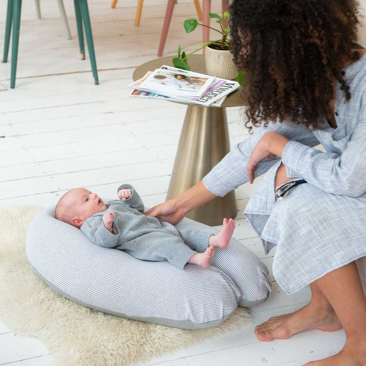 Buddy Classic Pregnancy & Nursing Pillow - Light Grey
