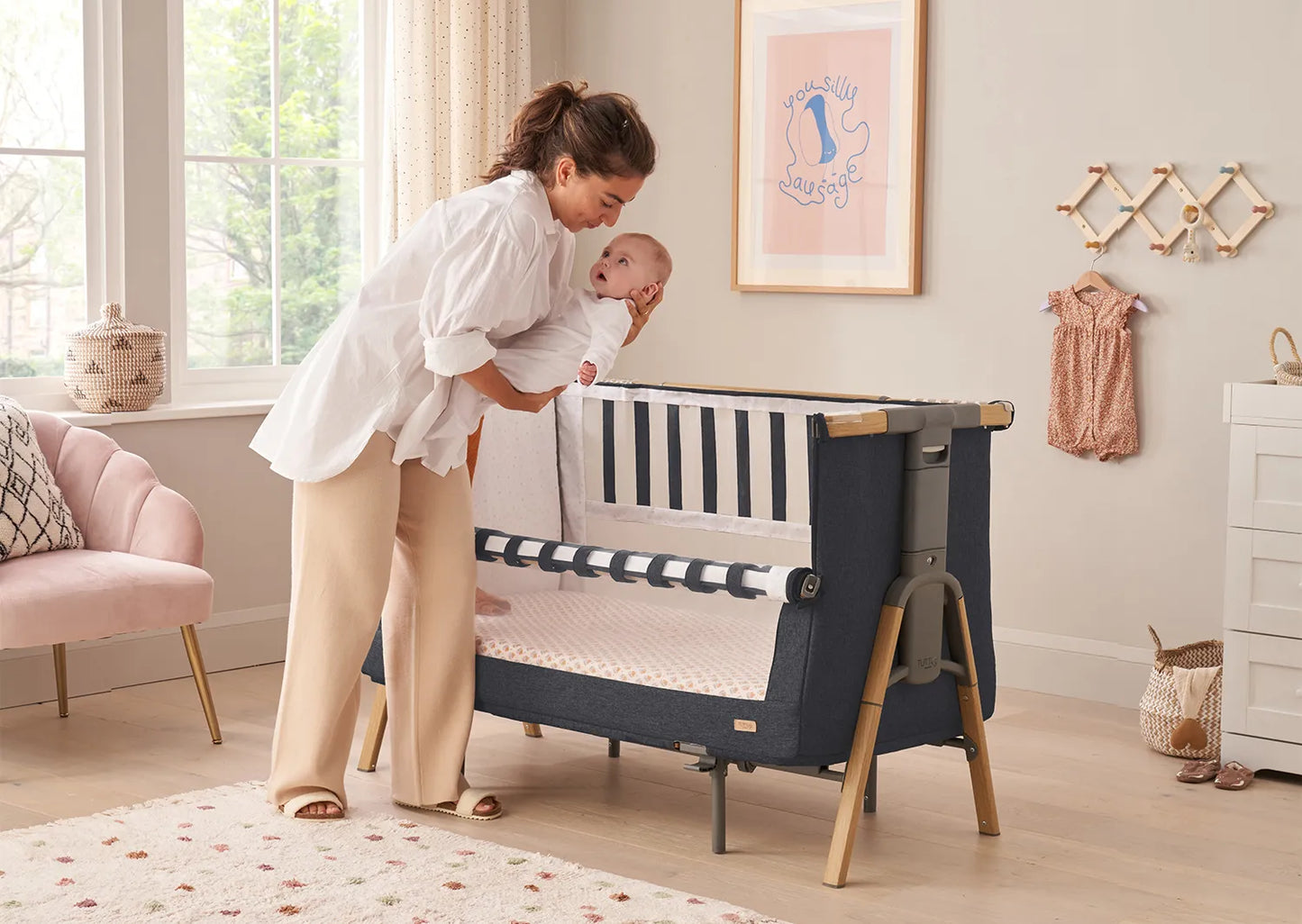 Cozee XL Bedside Crib & Cot - Oak/Licorice
