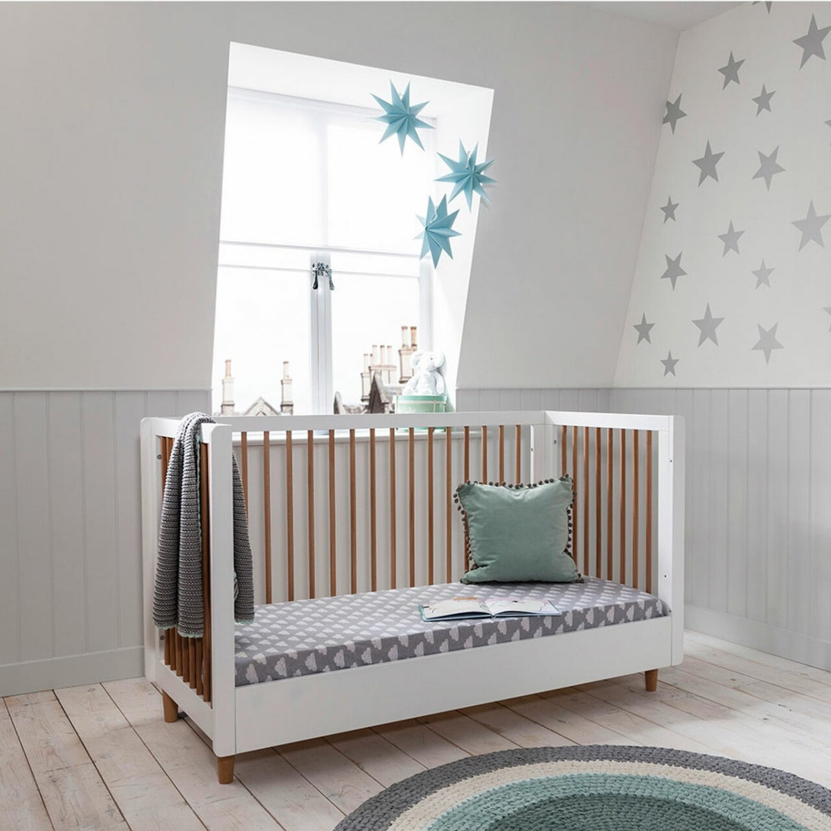 Siena 3 in 1 Cot Bed & Mattress - White & Beech