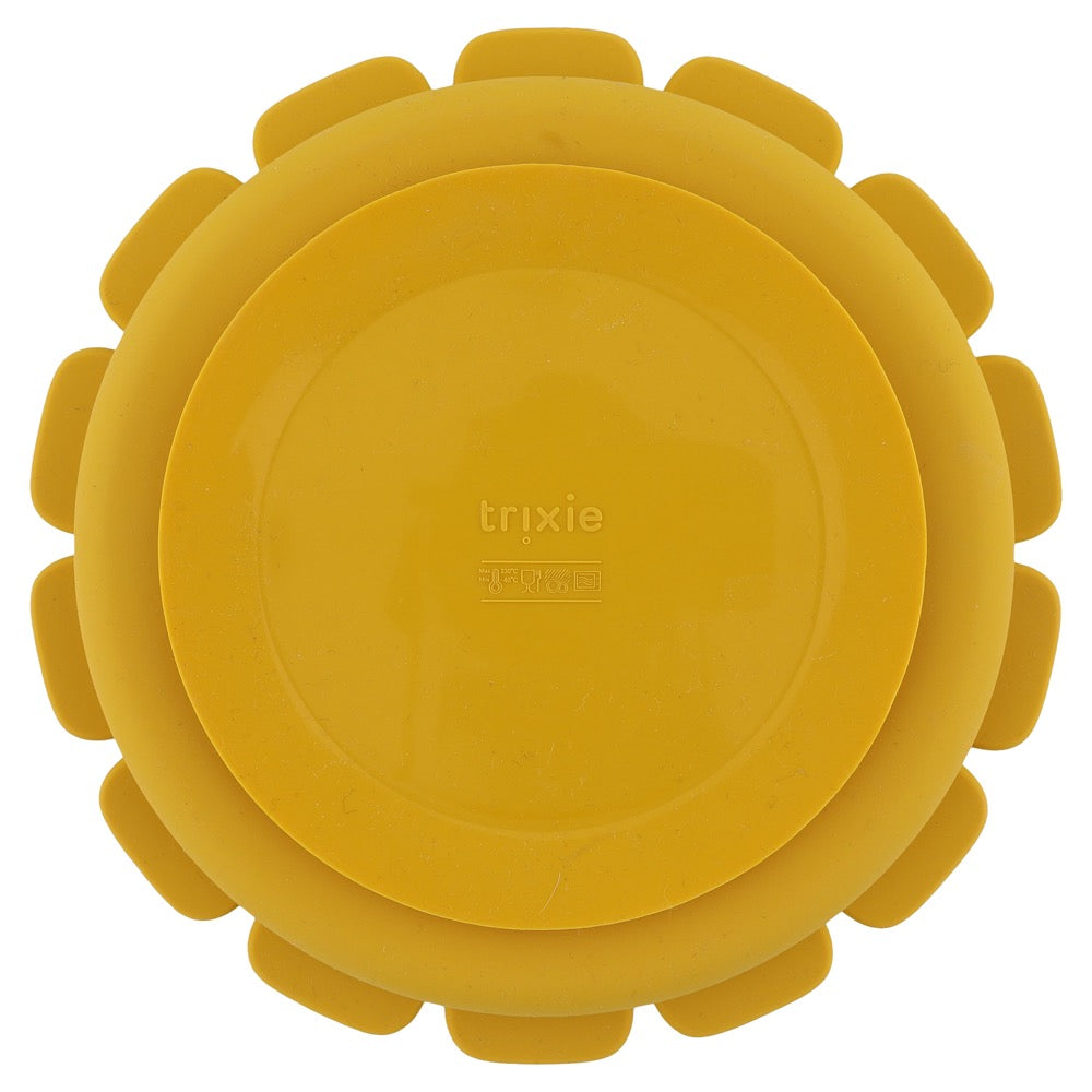 Silicone Divided Plate with suction - Mr. Lion