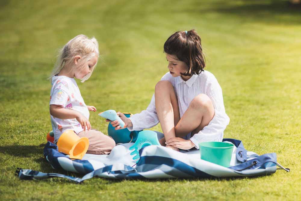 noomad Outdoor: Playmat & Toy Bag - Blue/Green Stripes