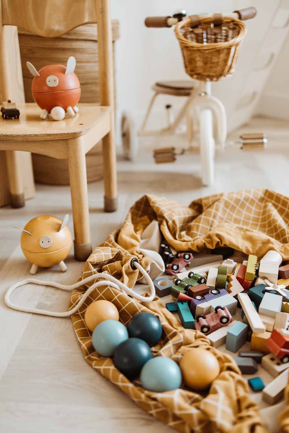 noomad: Playmat & Toy Bag - Organic Grid Mustard
