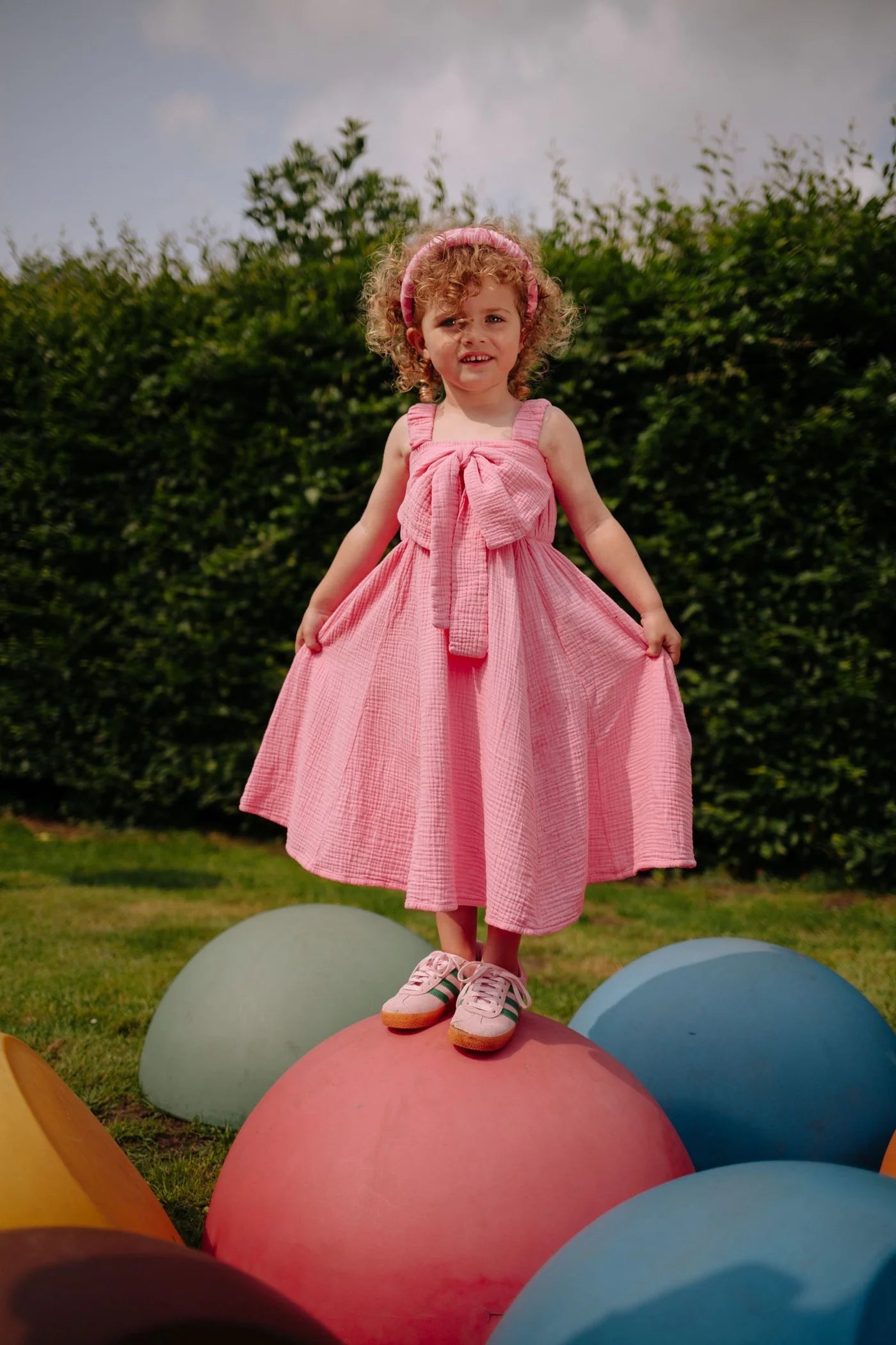 Bow Dress Cosmos