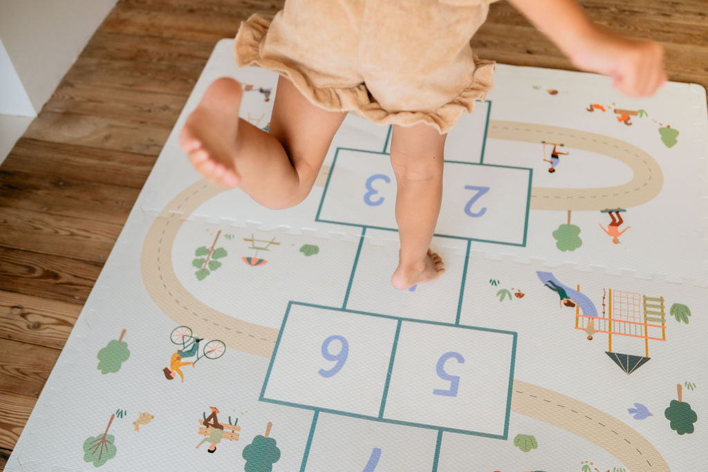 tiloo: Foam Puzzle Playmat & Storage Box - Hopscotch