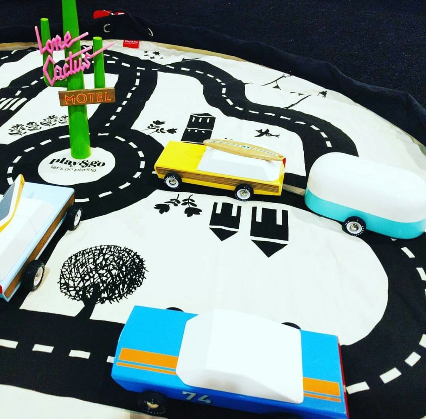 noomad: Playmat & Toy Bag - Thunderbolt/Roadmap