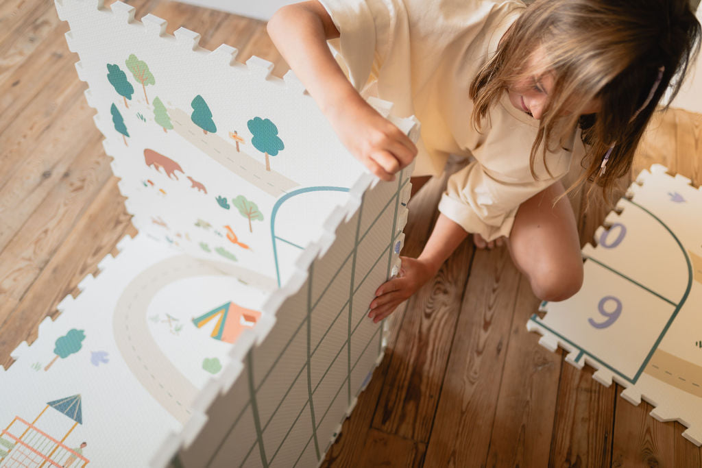 tiloo: Foam Puzzle Playmat & Storage Box - Hopscotch