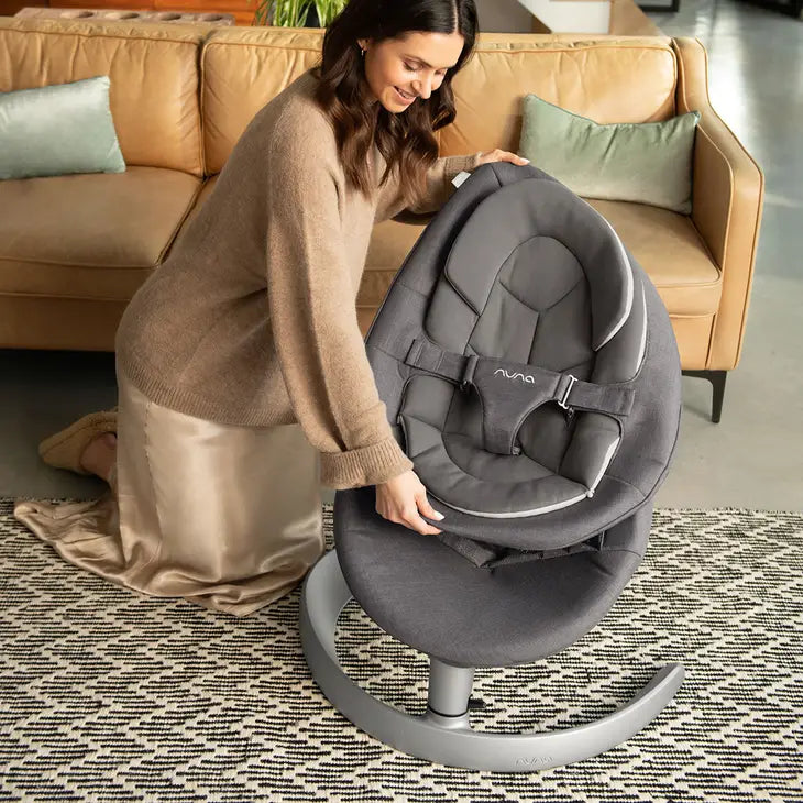 LEAF Grow Baby Seat & Rocker with Toy Bar