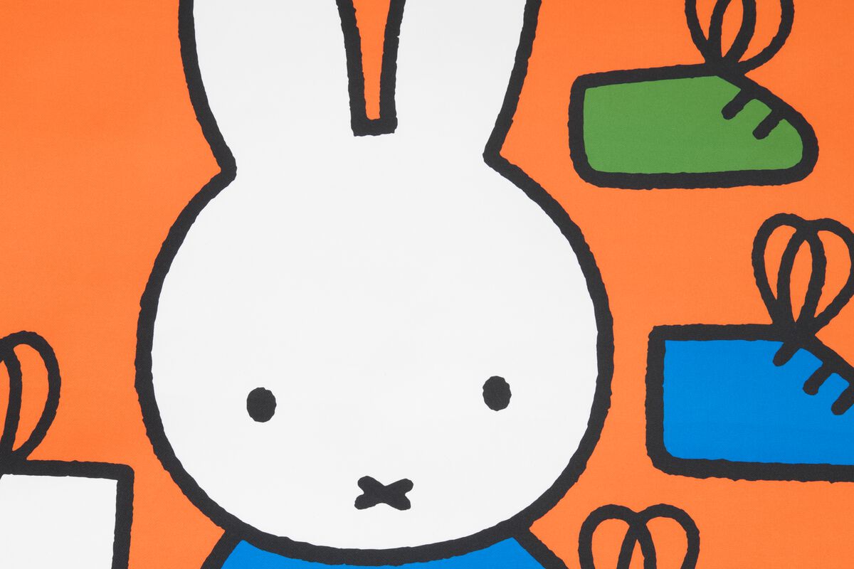 Flying Carpet - Miffy Orange