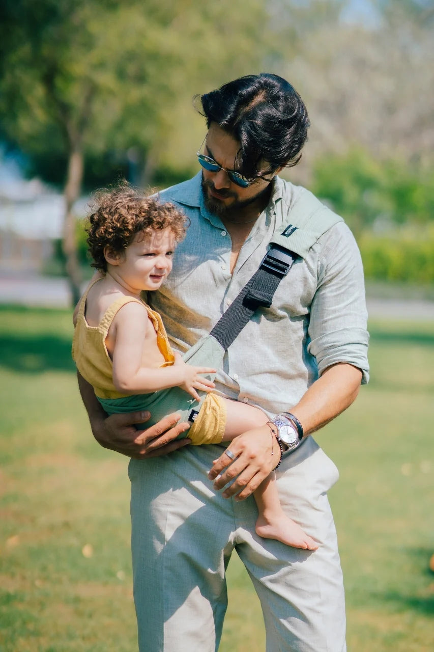 MomSwing Baby Carrier - Pastel Green