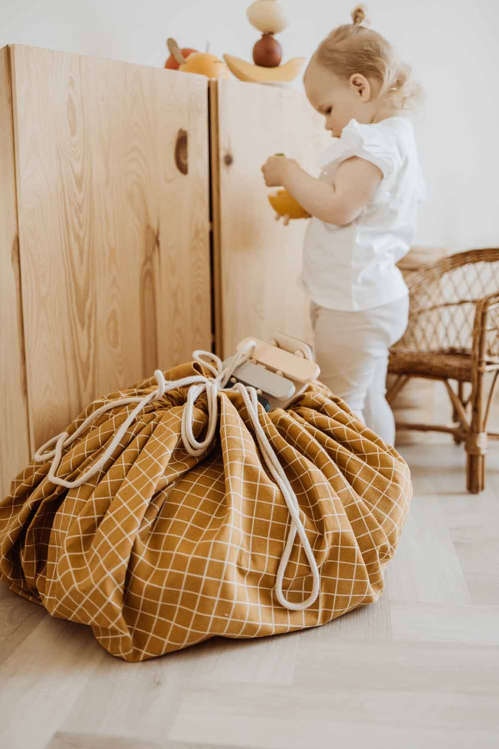 noomad: Playmat & Toy Bag - Organic Grid Mustard